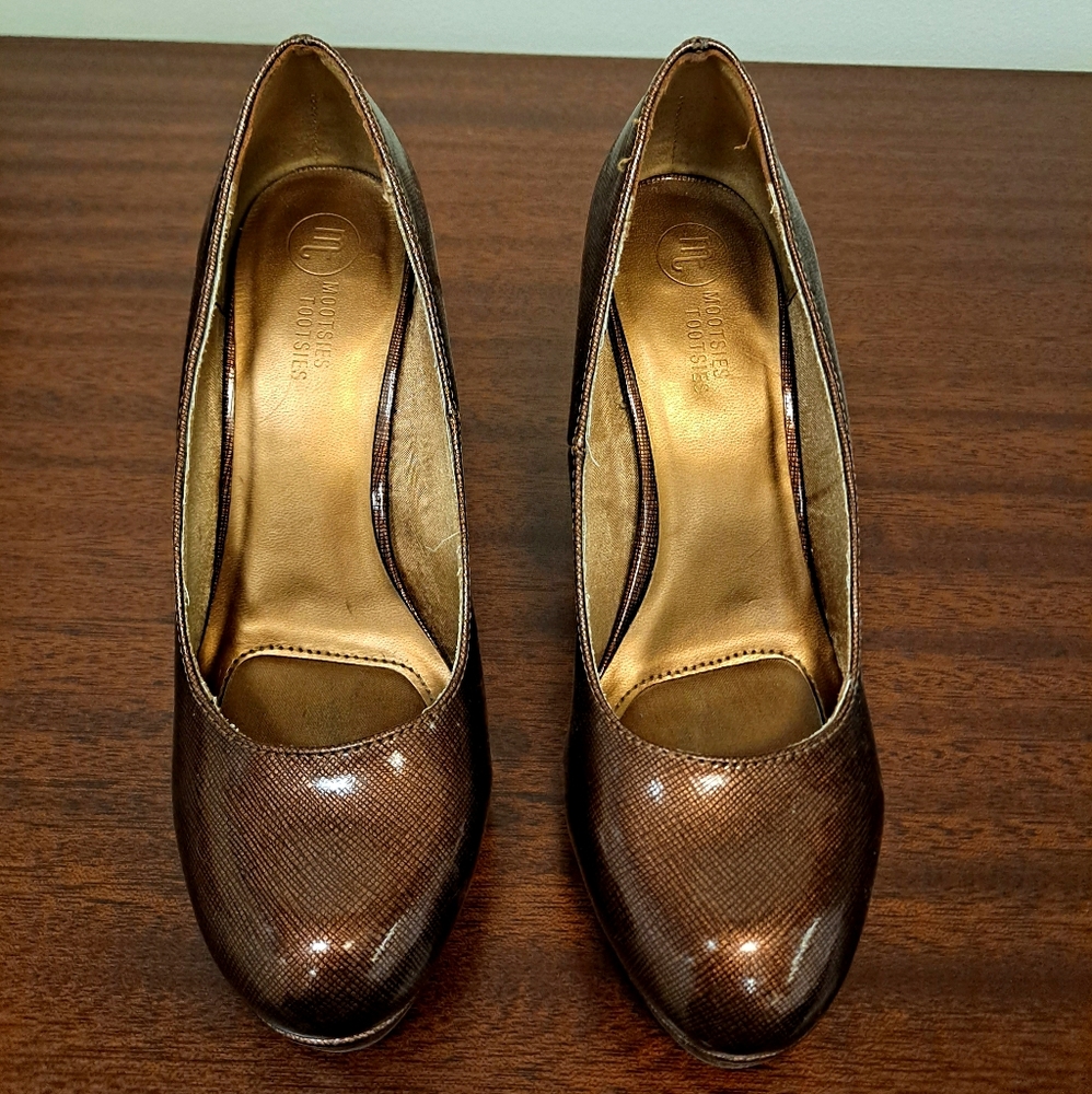 Super Cute Metallic Brown Heels